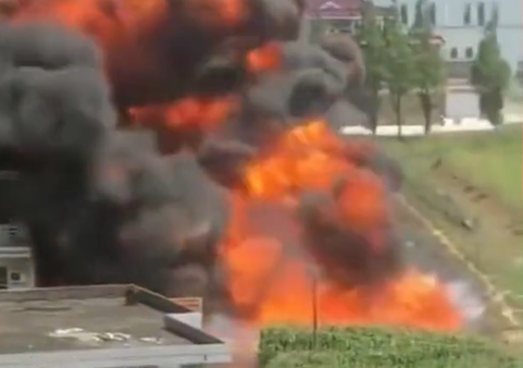 ��ĩͿ�ϱ�ը